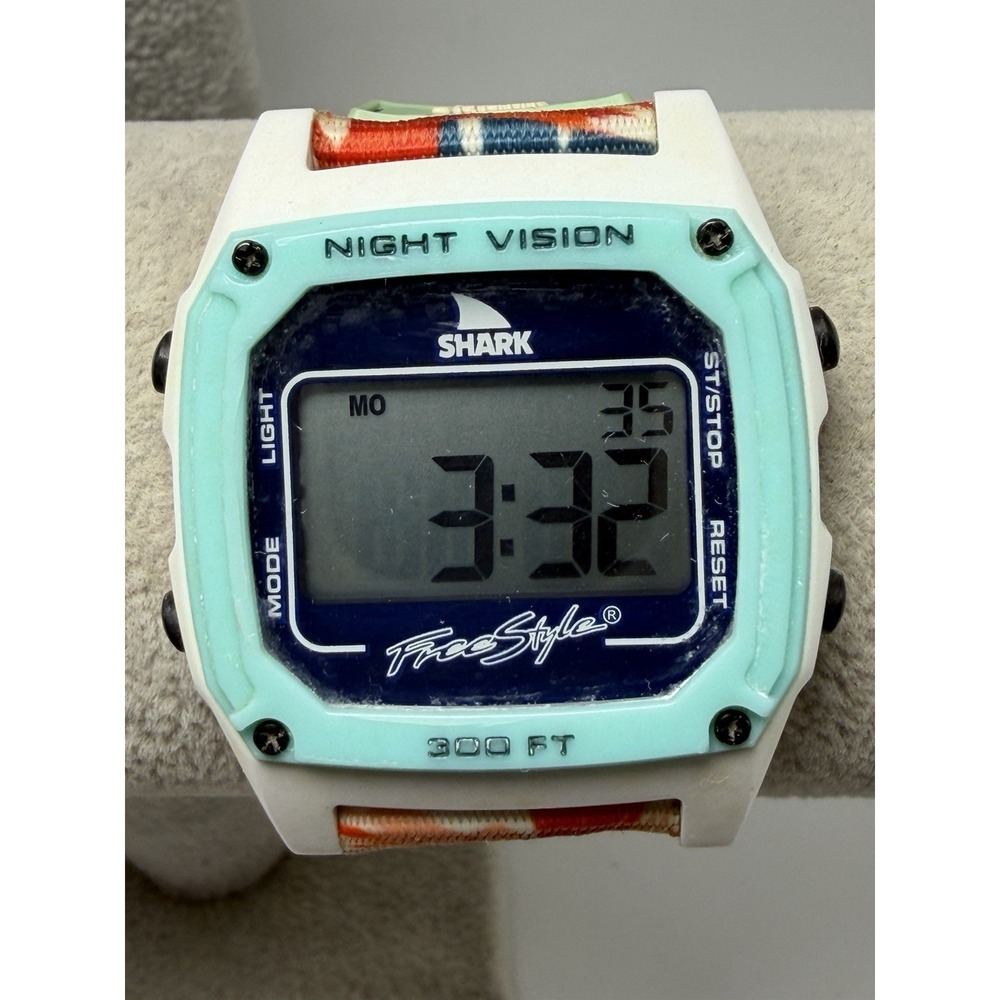 Freestyle Shark FS101028 New Battery Clasic Floral 37MM 8.5" Nylon Band Digital